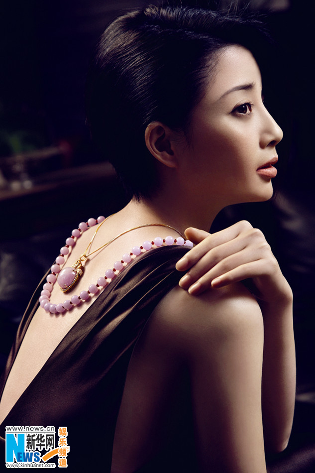 殷桃珠宝翡翠大片曝光 气质出众尽显高贵华美  第6张