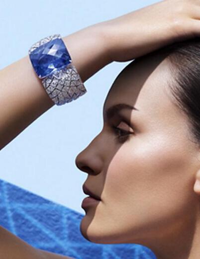 翡翠糯种阳绿夏天戴什么珠宝：清凉蓝宝石才是最佳避暑利器