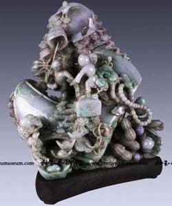 大日如来翡翠吊坠神玉艺术馆翡翠展品欣赏（一）  第2张