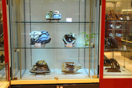 紫袍玉艺术作品展在京开幕  第3张