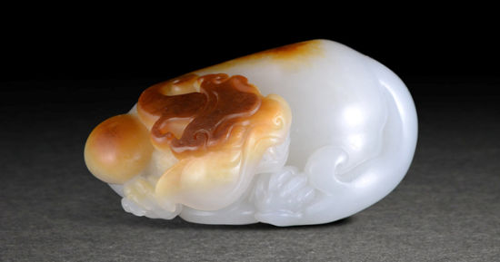 翡翠吊坠查询价格玉雕大师黄杨洪：精工俏色成竹在胸  第2张