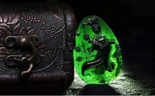 这种翡翠又脏又丑，居然卖到15000000  第19张