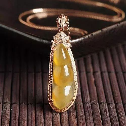 黄翡有什么特别之处？天然黄翡的价格如何？  第6张