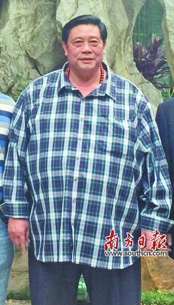 深圳市翡翠原石岭南收藏界大杂家 藏品可建几个博物馆  第2张