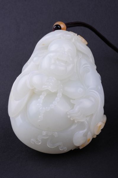 阳绿翡翠戒指大图片玉石雕刻大师作品亮相上海懿德轩(图)  第3张