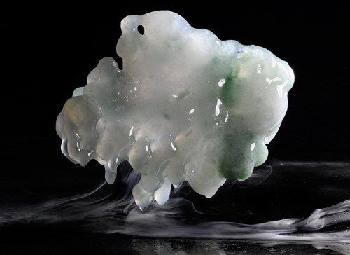 “冰蝴蝶”现世牵出翡翠艺术界新谜题