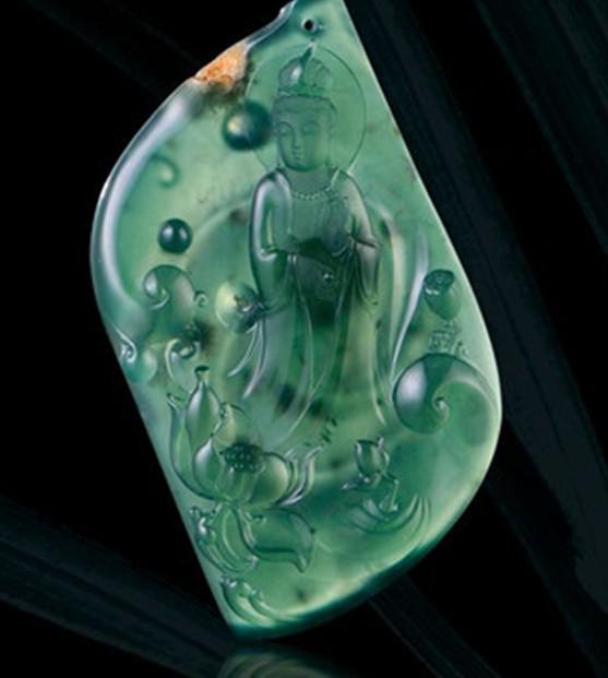 翡翠莲花的雕刻寓意  第24张