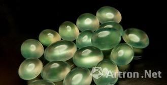 葡萄石的鉴定与保养