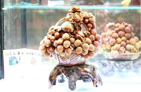 爱家收藏市场举办中秋饕餮玉石精雕展  第2张