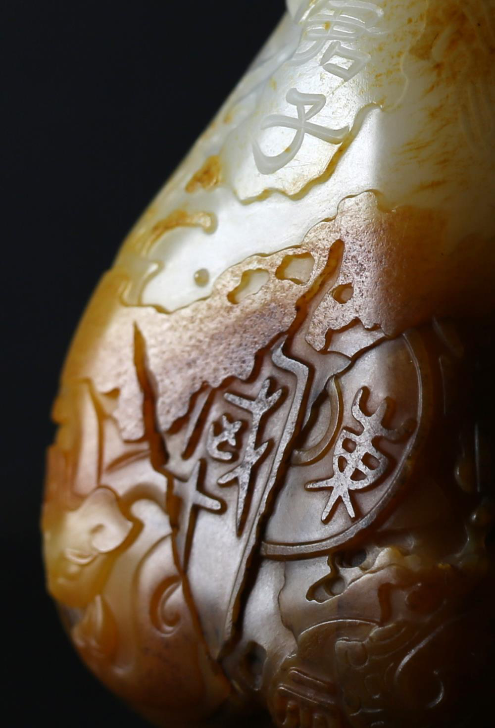 批发翡翠挂件花开见佛，锦灰堆，聊聊比较冷门的翡翠艺术题材  第4张