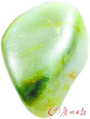 青海白玉产量大：带翠才是稀罕物  第2张