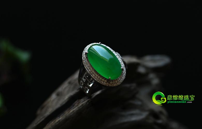 翡翠的毛料图片剔透温润翡翠戒指图片赏析  第4张