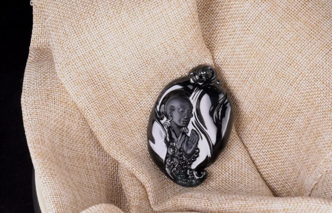 为什么翡翠可以这么五彩缤纷，它的颜色都是怎么来的？  第13张