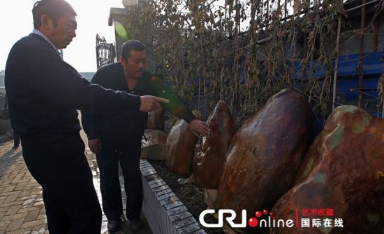 实拍传统玉雕艺人(图) 第1张