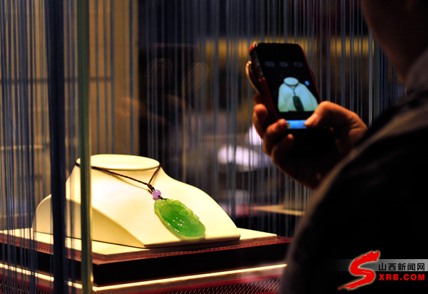 山西省第七届翡翠文化节开幕 稀世翡翠亮相（图）  第4张