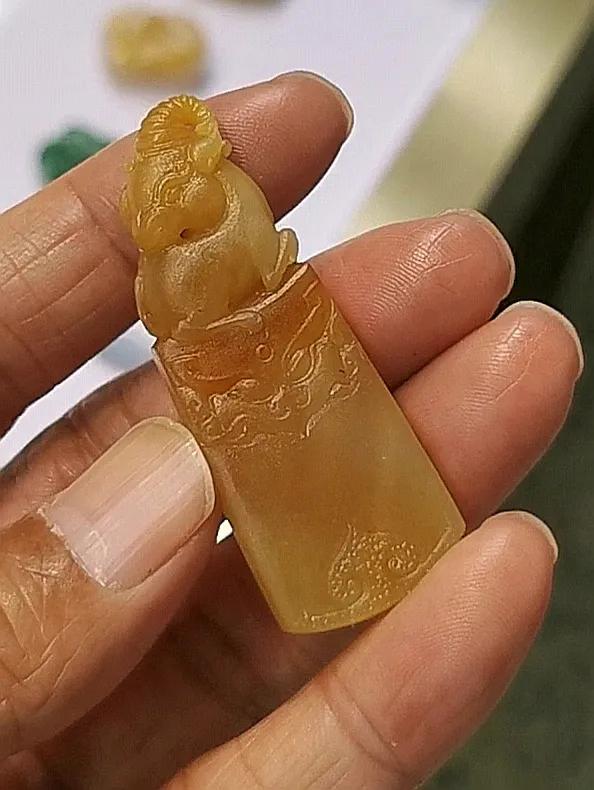 黄翡，皇家之气！  第2张