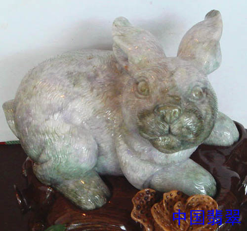 翡翠手镯 入门级翡翠玉兔迎福贺新年  第2张
