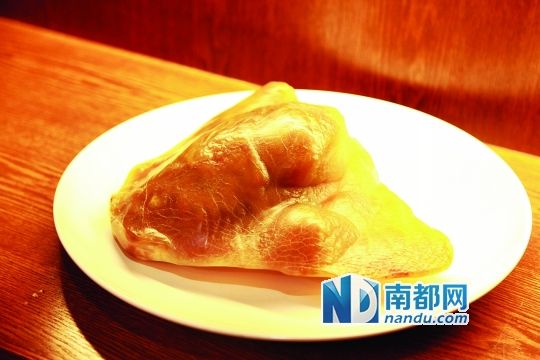 3000元买个翡翠戒指玉石收藏家陈旭：伴石而生(图)  第2张