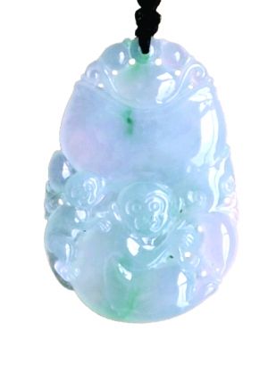 黄金项链配翡翠图片翡翠精品为劣制：A货竟能变B货  第1张