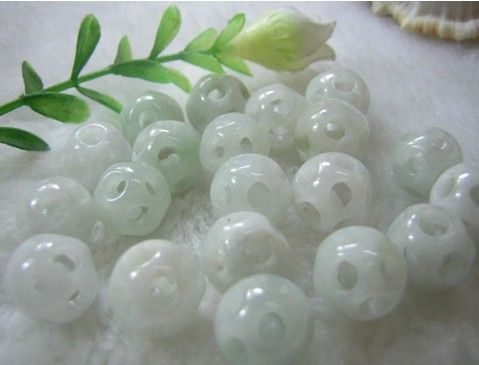 《翡翠收藏入门百科》之翡翠路路通  第2张