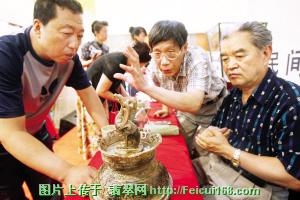 最贵的玉戒指鉴宝：600件藏品争宠翡翠文化节（组图）  第9张