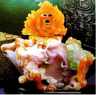 《翡翠收藏入门百科》之多色翡翠  第3张