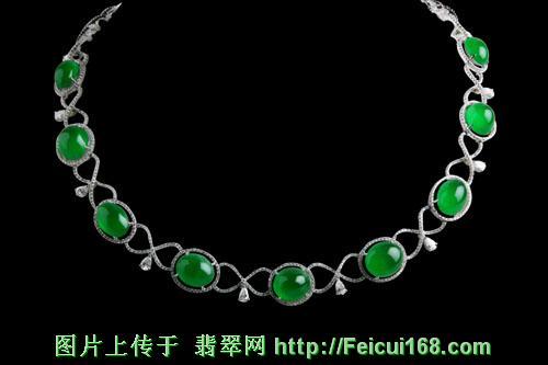 翡翠挂件扣图片大全中国国际珠宝展落幕 天价翡翠手镯引人注目[图]  第7张