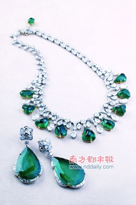 翡翠号称“玉中之王” 鉴别可一看二摸三掂  第8张