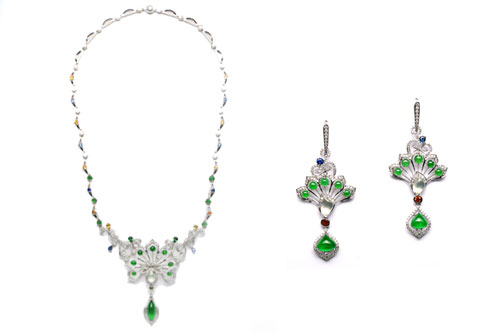 翡翠如意挂件图七彩云南孔雀系列珠宝新品赏鉴  第5张