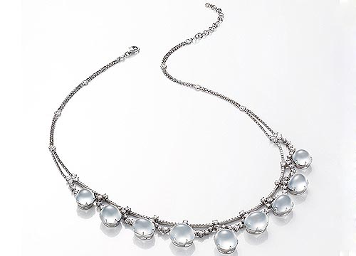 翡翠梳子挂件翡翠珠宝 展现高贵的女性气质  第2张