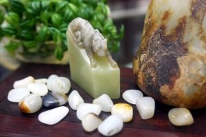 老绿 翡翠鉴定拍卖扬州散打冠军转型玉器收藏  第2张