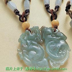 天然翡翠　古色古香的饰品(图)  第4张
