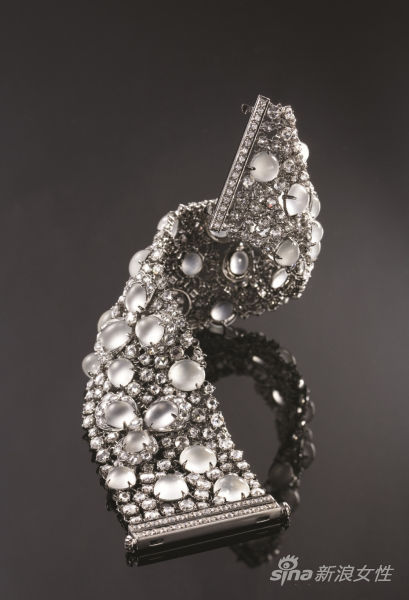 侯佩岑担任富御RICH JADE时尚翡翠手镯大使  第7张