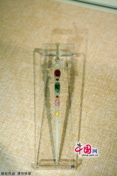 几万块的翡翠精美古玉器在北京艺术博物馆展示  第2张