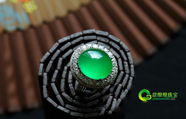 翡翠的毛料图片剔透温润翡翠戒指图片赏析  第5张