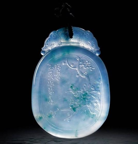 翡翠购买细数世间罕见的翡翠极品 教你鉴别顶级翡翠真容  第10张