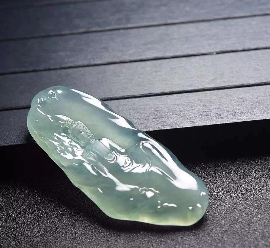 2021年是买翡翠的好时机吗？  第10张