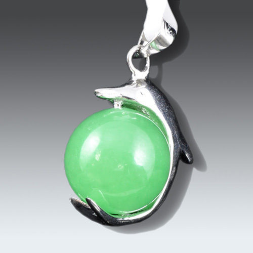 翡翠原石批发售价如何正确鉴赏玉石(图)