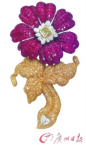 首饰翡翠吊坠价格红宝石拍价创新高成收藏新宠：十红九裂需谨记  第2张