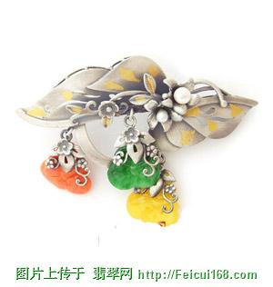 翡翠手镯戴哪只手比较翡翠玉饰胸针 优雅玉女必备(组图)之二  第5张