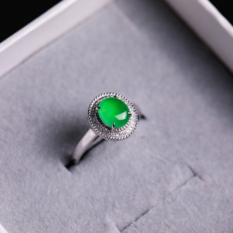 绿色的翡翠为什么变幻多端，等级不同，有这些重要的因素存在  第3张