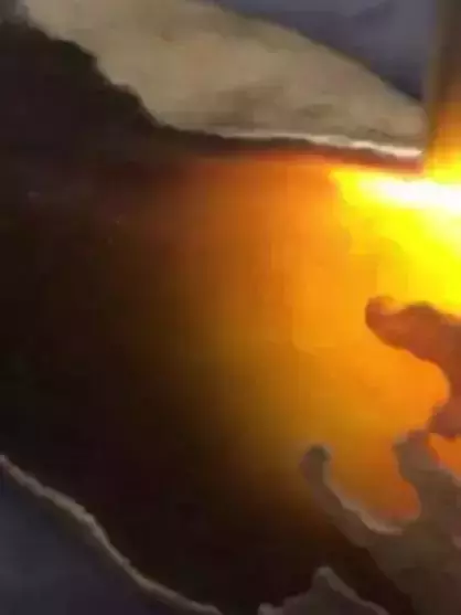 极品冰种黄翡，像“鸡油黄”一样，金光闪闪的，比帝王绿还罕见！  第5张