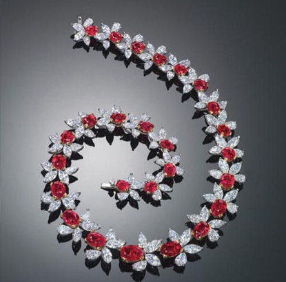 翡翠戒指指环热烈的红宝石雍容华贵，英女王的最爱  第8张