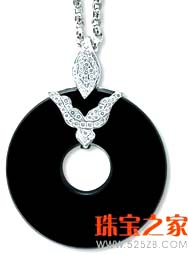 翡翠金戒指男士宜古宜今的翡翠吊坠  第2张