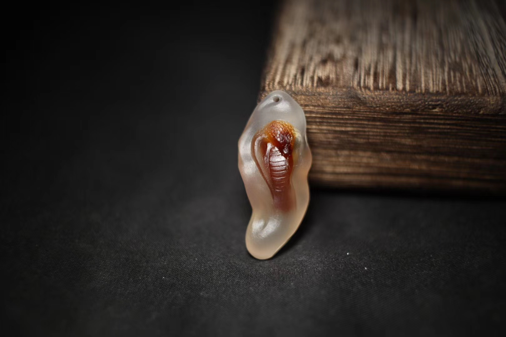 阿拉善沙漠上的糖心玛瑙，雕刻之后太有意思了，真想一口吃掉  第19张