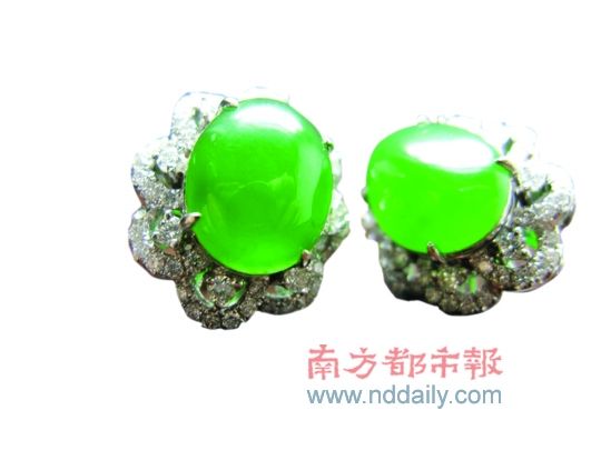 翡翠号称“玉中之王” 鉴别可一看二摸三掂  第2张