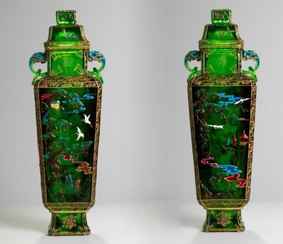 云南翡翠品牌有哪些金彩翡翠琉璃平安四方瓶120万成交