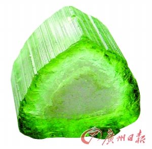 翡翠原石是哪里来的慈禧至宝翡翠西瓜现身美国 价值数千万美元(图)  第2张