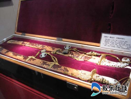 高糯化翡翠原石烟台新博物馆开馆展千余文物 镇馆之宝竞艳  第3张