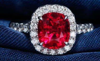 翡翠戒指指环热烈的红宝石雍容华贵，英女王的最爱  第4张